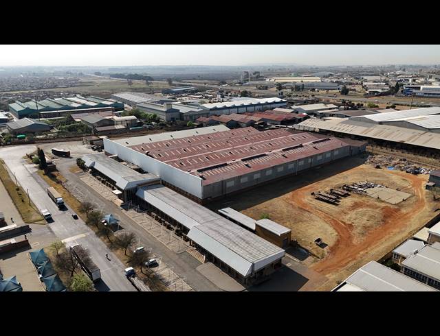 18,424M² WAREHOUSE TO LET IN ROODEKOP